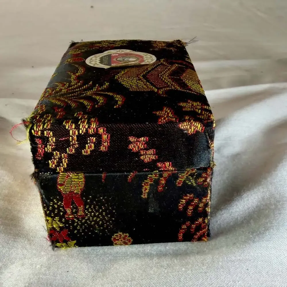 Vintage SHOUXING Chinese Iron Meditation Chime Balls with Decorative Box